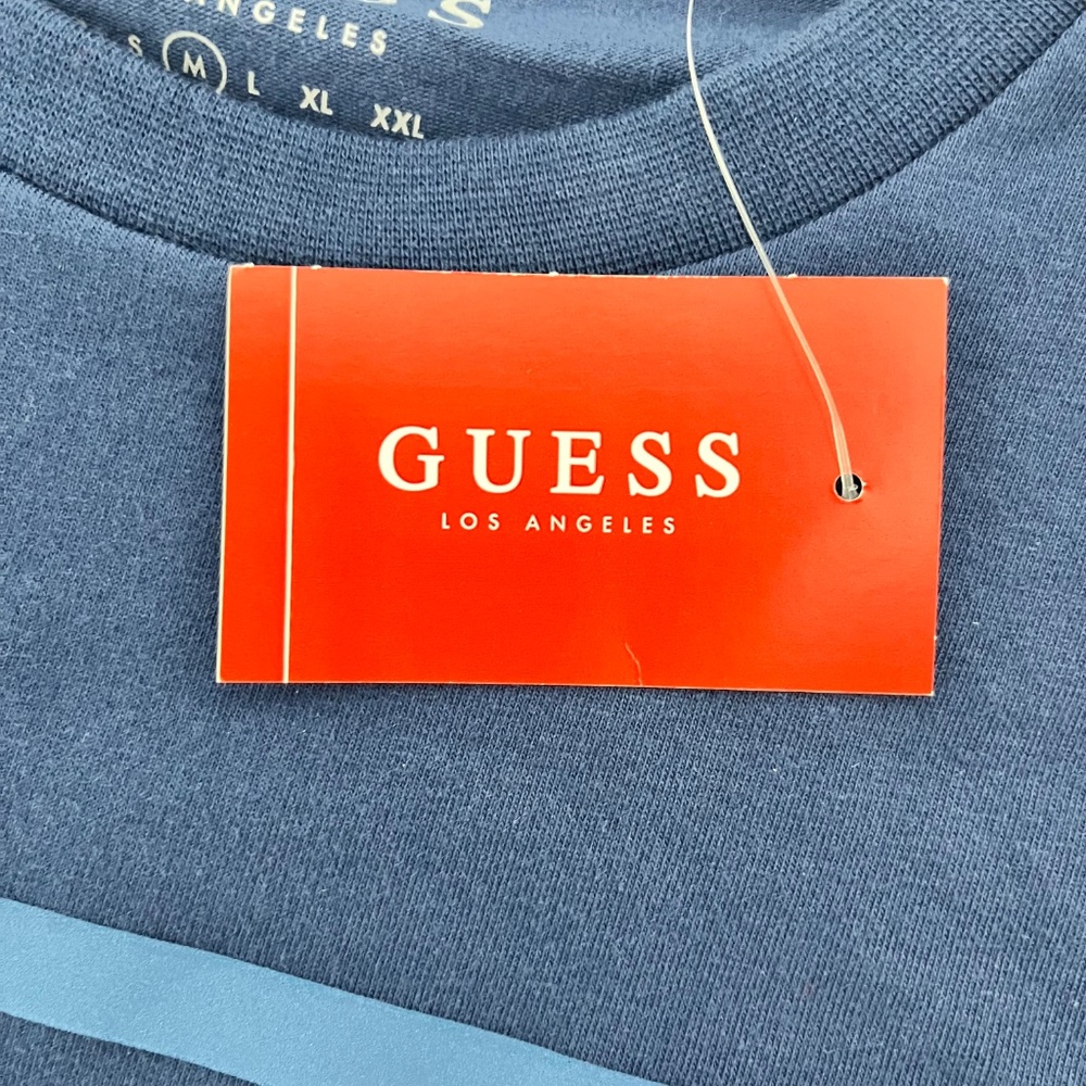 Guess Mens Size M T-Shirt SLK Blue Triangle Logo Crew Neck Short Sleeve NWT - Picture 4 of 9